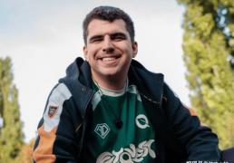 LOL选手吐槽女性生理期，镜頭(tóu)被全部剪掉，如今战队宣布将他开除