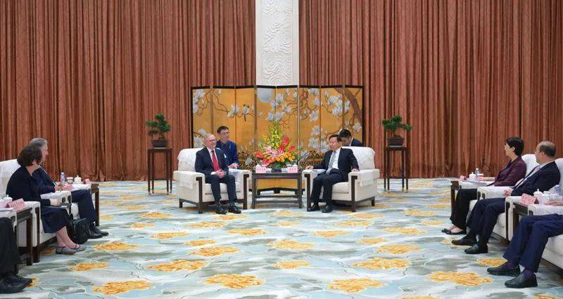 王晓晖施小琳会见澳大(dà)利(lì)亞(yà)总理(lǐ)阿尔巴尼斯 共同出席2026澳网亞(yà)太区外卡(kǎ)赛落地成都宣(xuān)布仪式