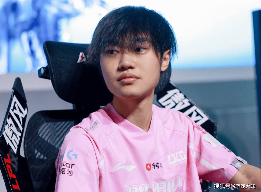 LOL电竞剧招聘演員(yuán)，需要(yào)左手拿鼠標(biāo)的人，疑似將(jiāng)饰演knight