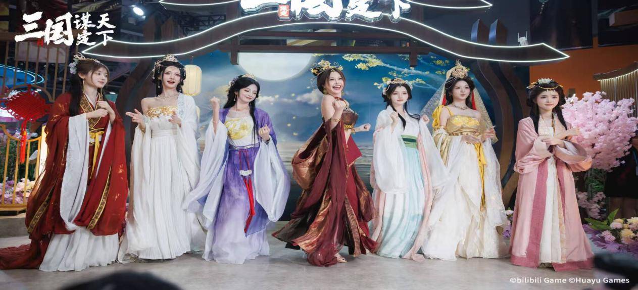 LOL转會(huì)像排(pái)兵(bīng)布阵？这游戏教(jiào)你(nǐ)策略的门道