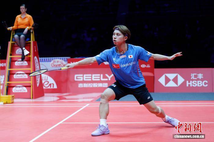 世(shì)羽联世(shì)巡賽(sài)总決(jué)賽(sài)：中(zhōng)国选手石宇(yǔ)奇晋级四强