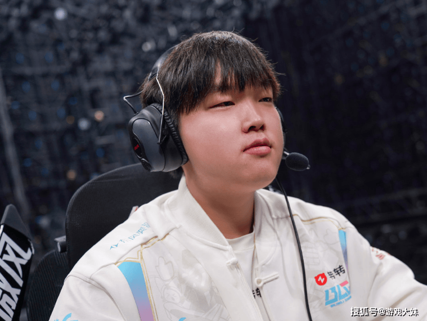 2025年中国电竞报告公佈(bù)，LOL热度持续下滑，但整(zhěng)体数据還(hái)是上升