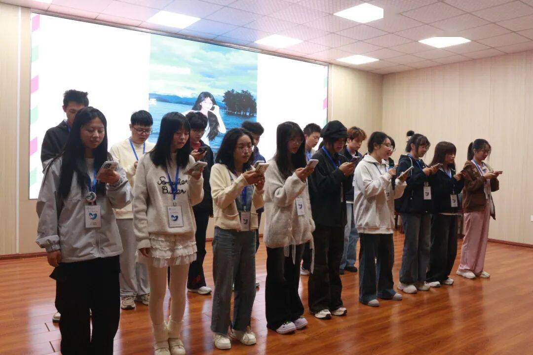 見(jiàn)面会精彩集锦新鲜出爐(lú)！