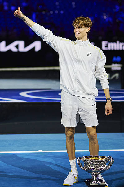 郑欽(qīn)文伤後(hòu)归来，张帅逆襲(xí)入围，七名中国选手入围澳网单打正赛名单