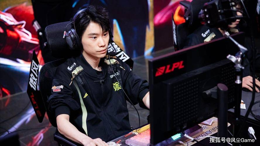 T1宣布上调两位青(qīng)训选手！LPL憋气大赛结束，官方曝(pù)光NIP新中辅